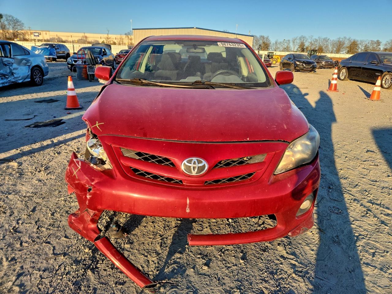 Toyota Corolla Base Image 11