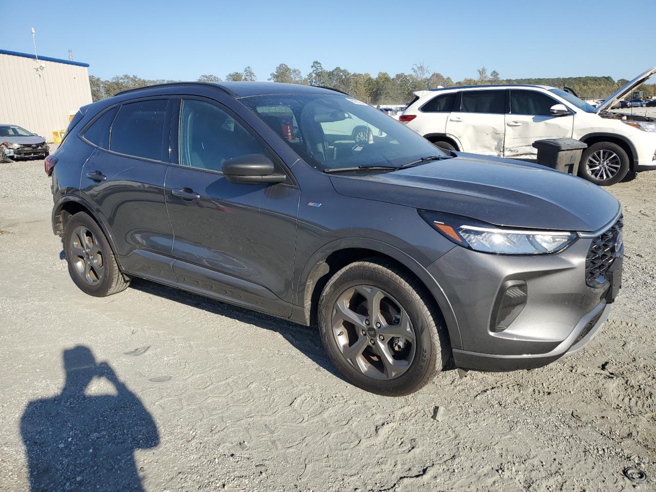 Ford Escape St Line Image 2