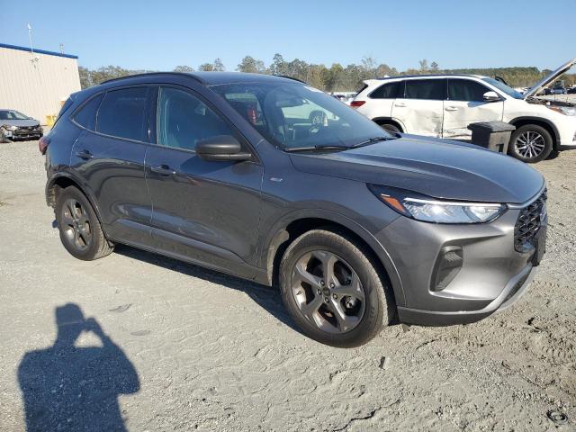 Ford Escape St Line Image 2