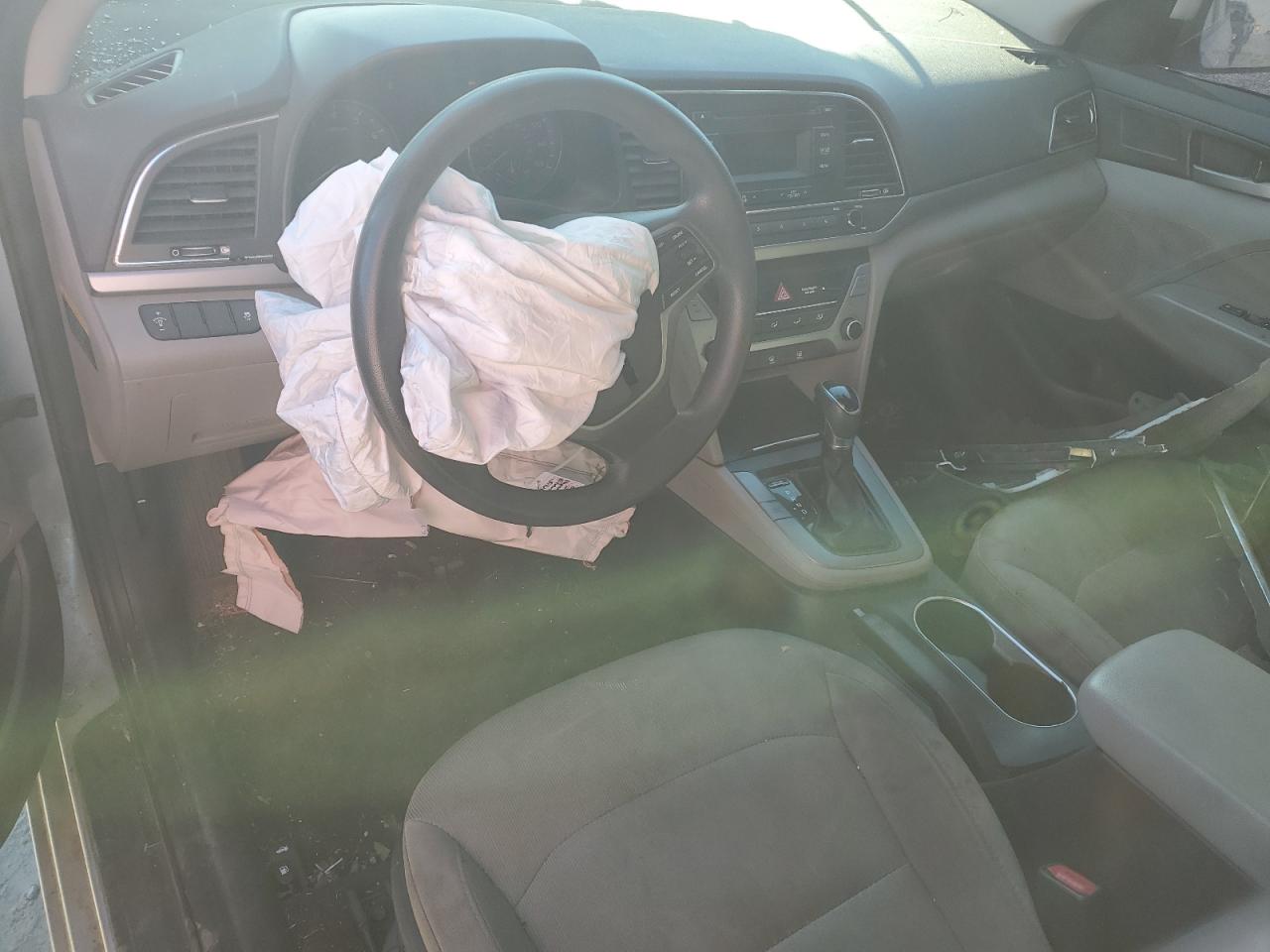 Hyundai ELANTRA Se Image 6