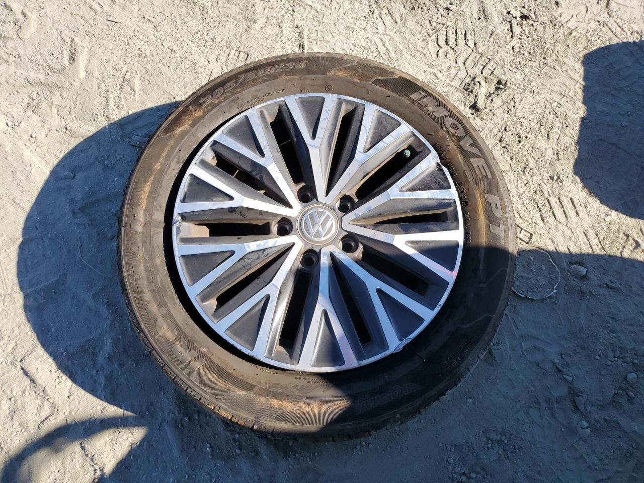 Volkswagen Jetta S Image 11