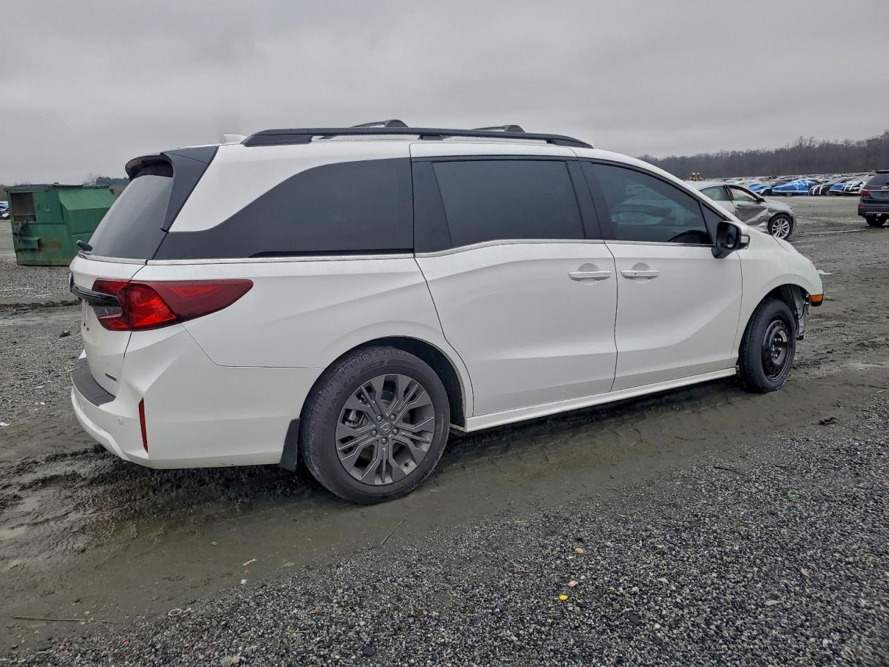 Honda Odyssey Touring Image 11