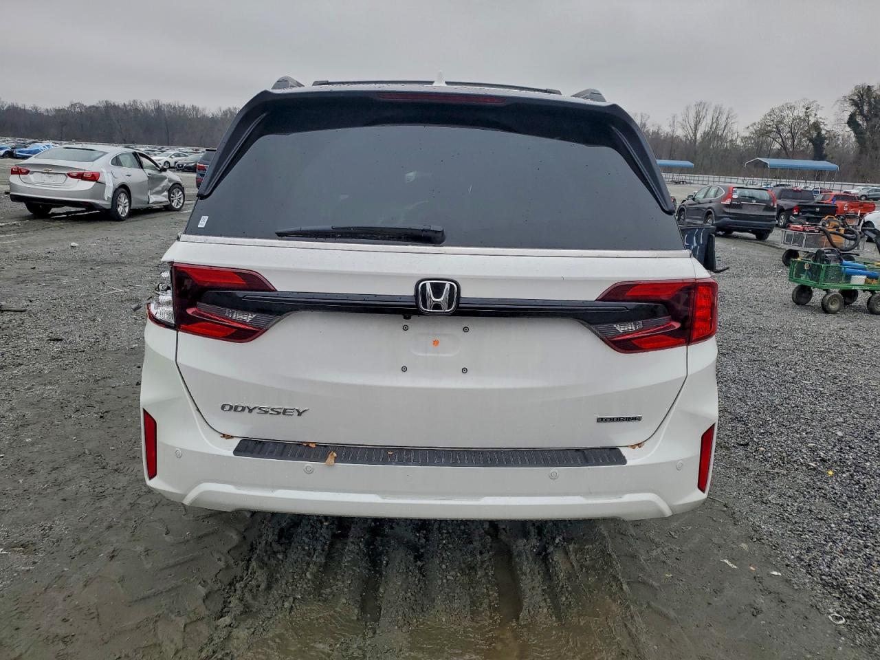 Honda Odyssey Touring Image 5