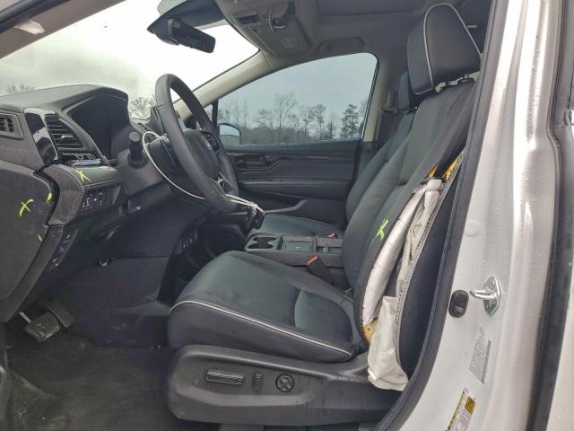 Honda Odyssey Touring Image 10
