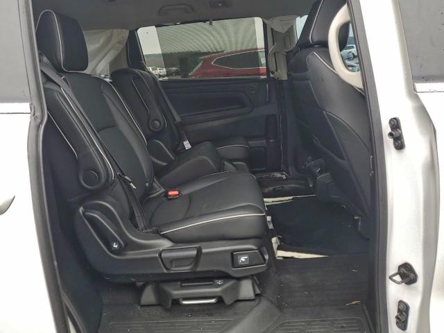 Honda Odyssey Touring Image 8