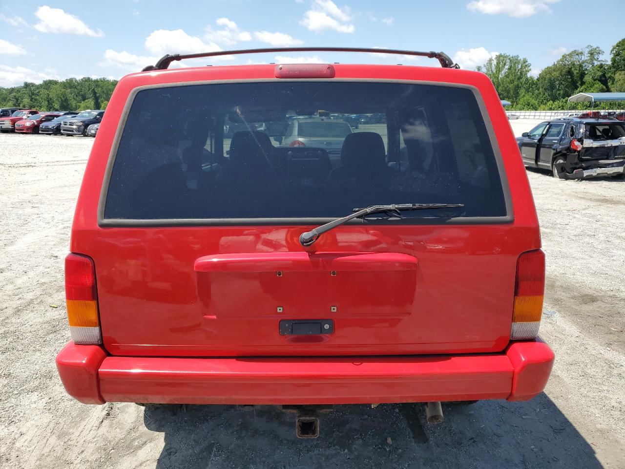 Jeep Grand Cherokee Sport Image 10