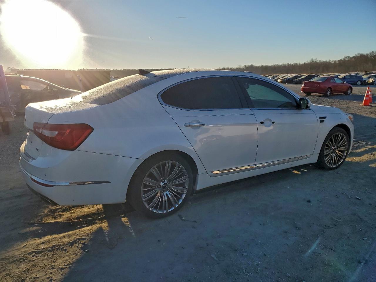 Kia Cadenza Premium Image 2