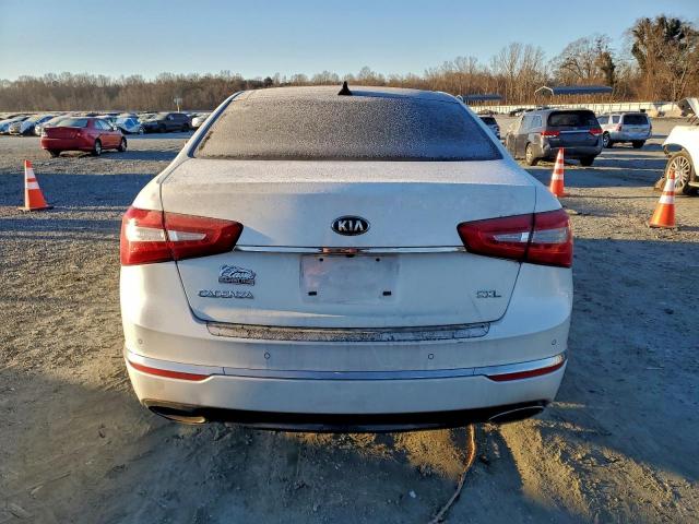 Kia Cadenza Premium Image 9