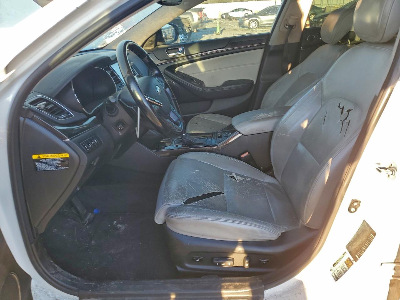 Kia Cadenza Premium Image 7