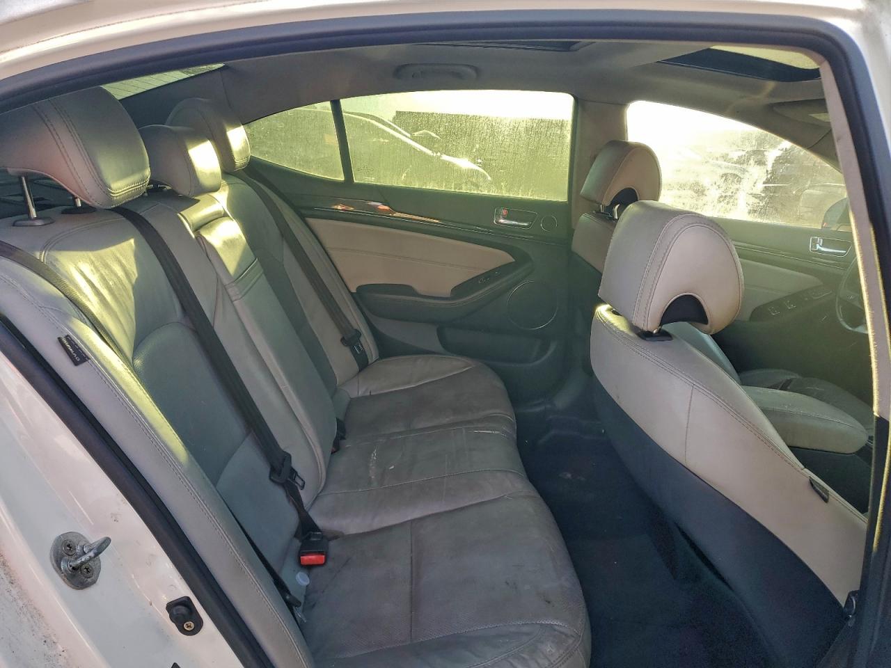 Kia Cadenza Premium Image 12