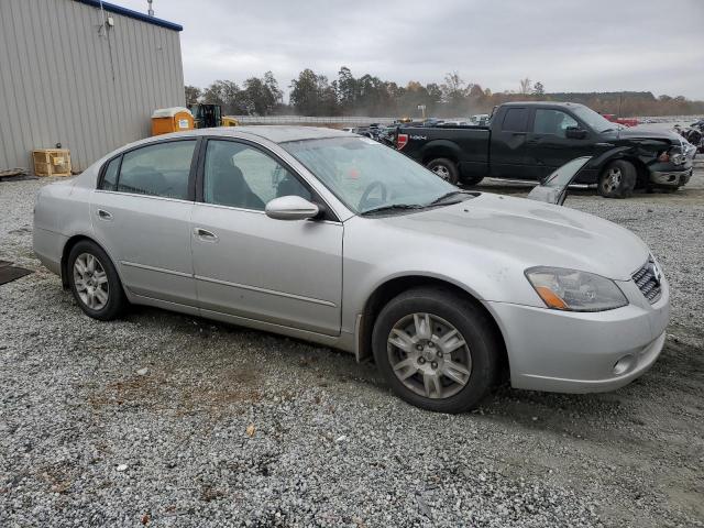 Nissan Altima S Image 2