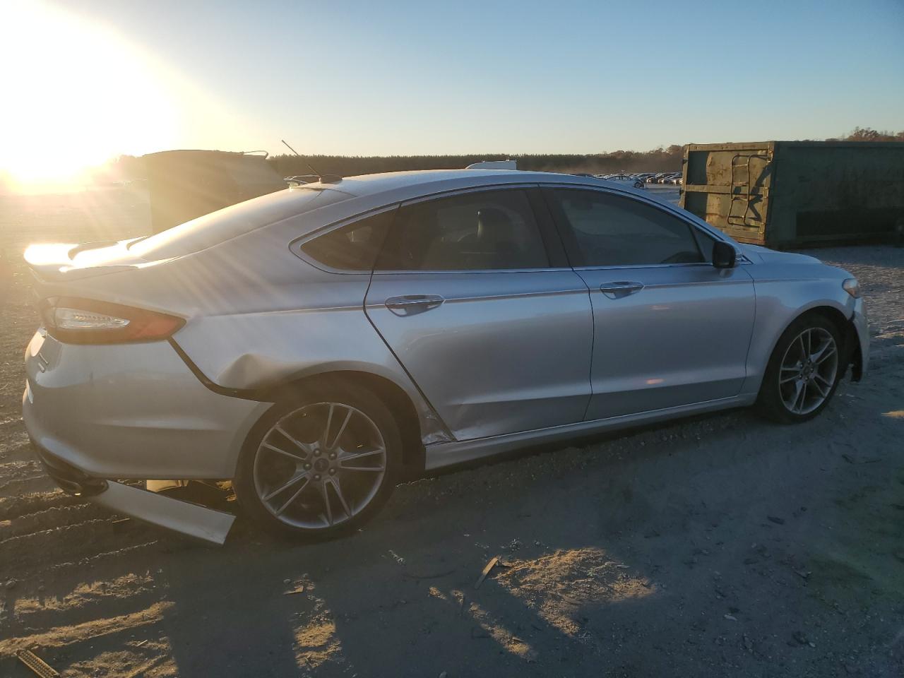 Ford Fusion Titanium Image 3