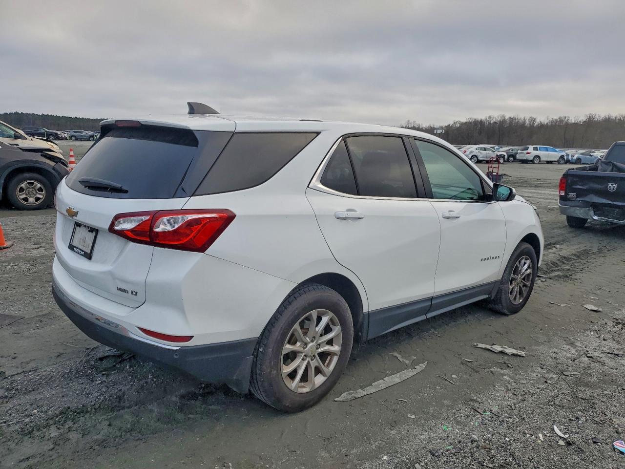 Chevrolet Equinox Lt Image 5