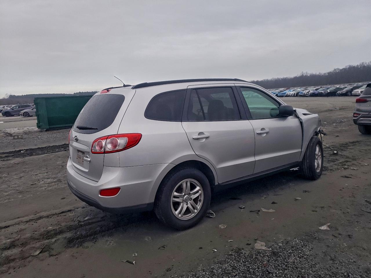 Hyundai SANTA FE Gls Image 2