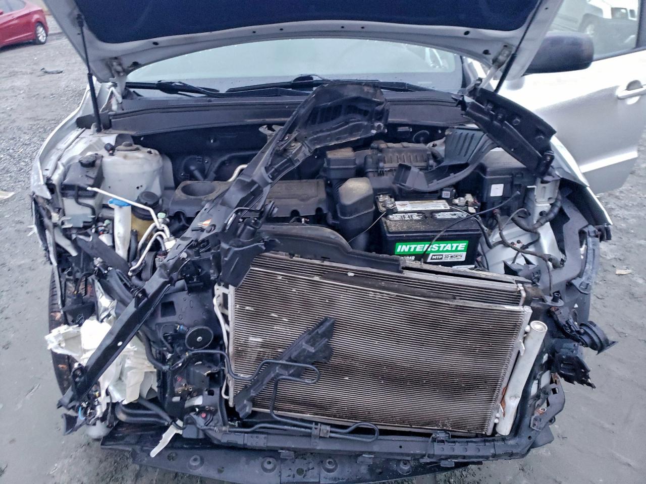 Hyundai SANTA FE Gls Image 6