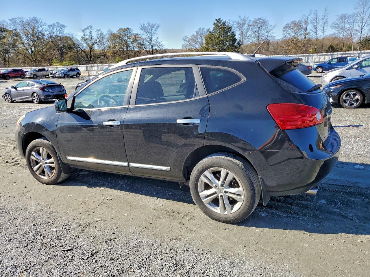 Nissan Rogue S Image 10