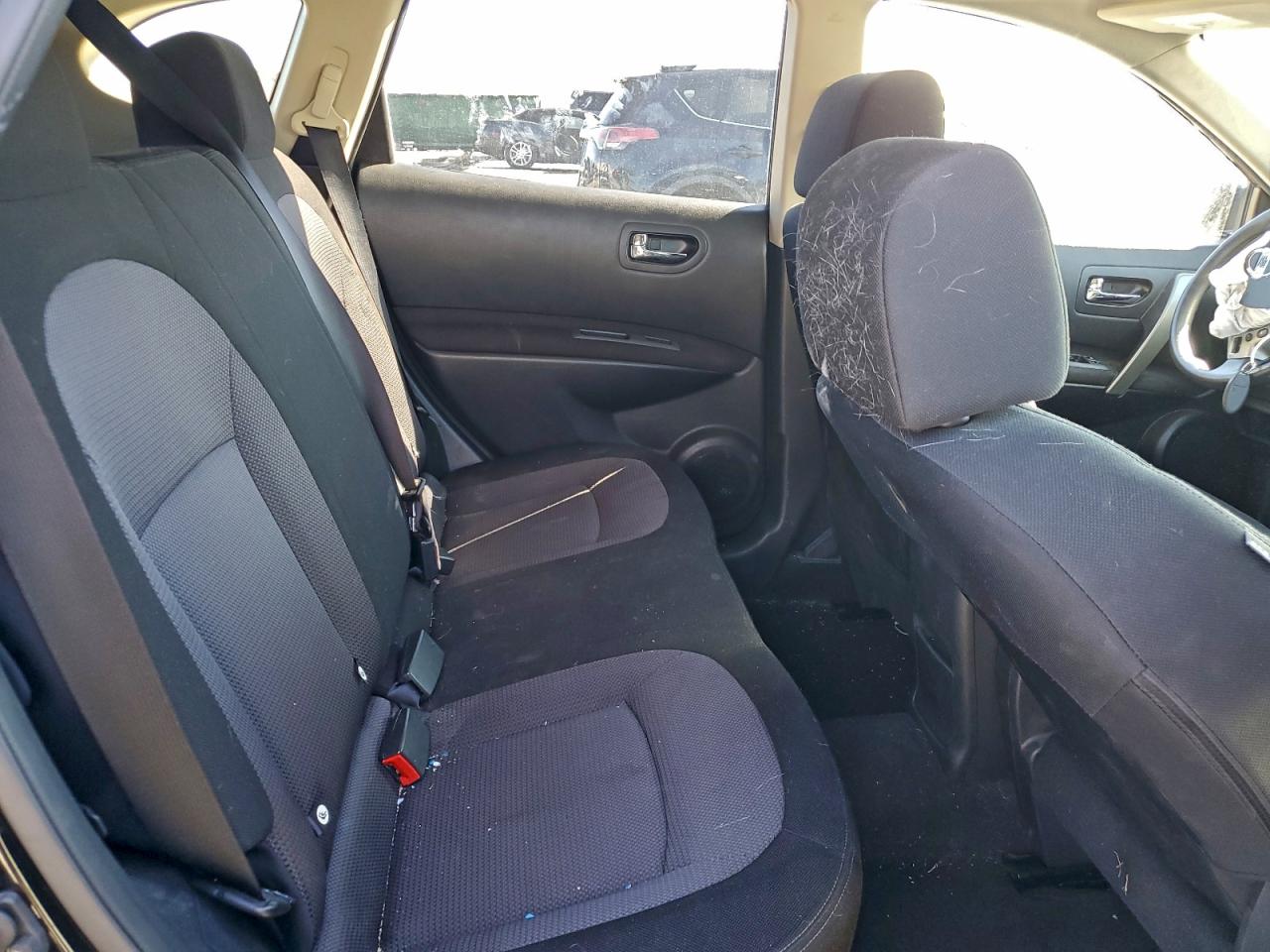 Nissan Rogue S Image 11