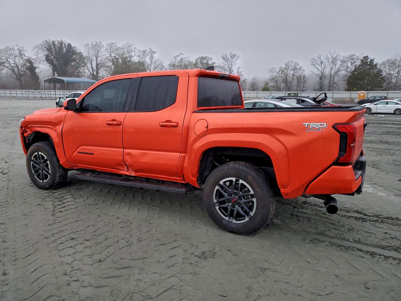 Toyota Tacoma Double Cab Image 2