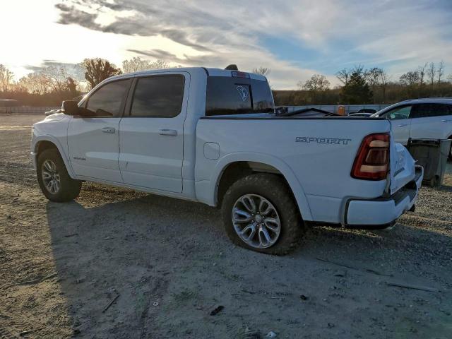 Ram 1500 Laramie Image 12