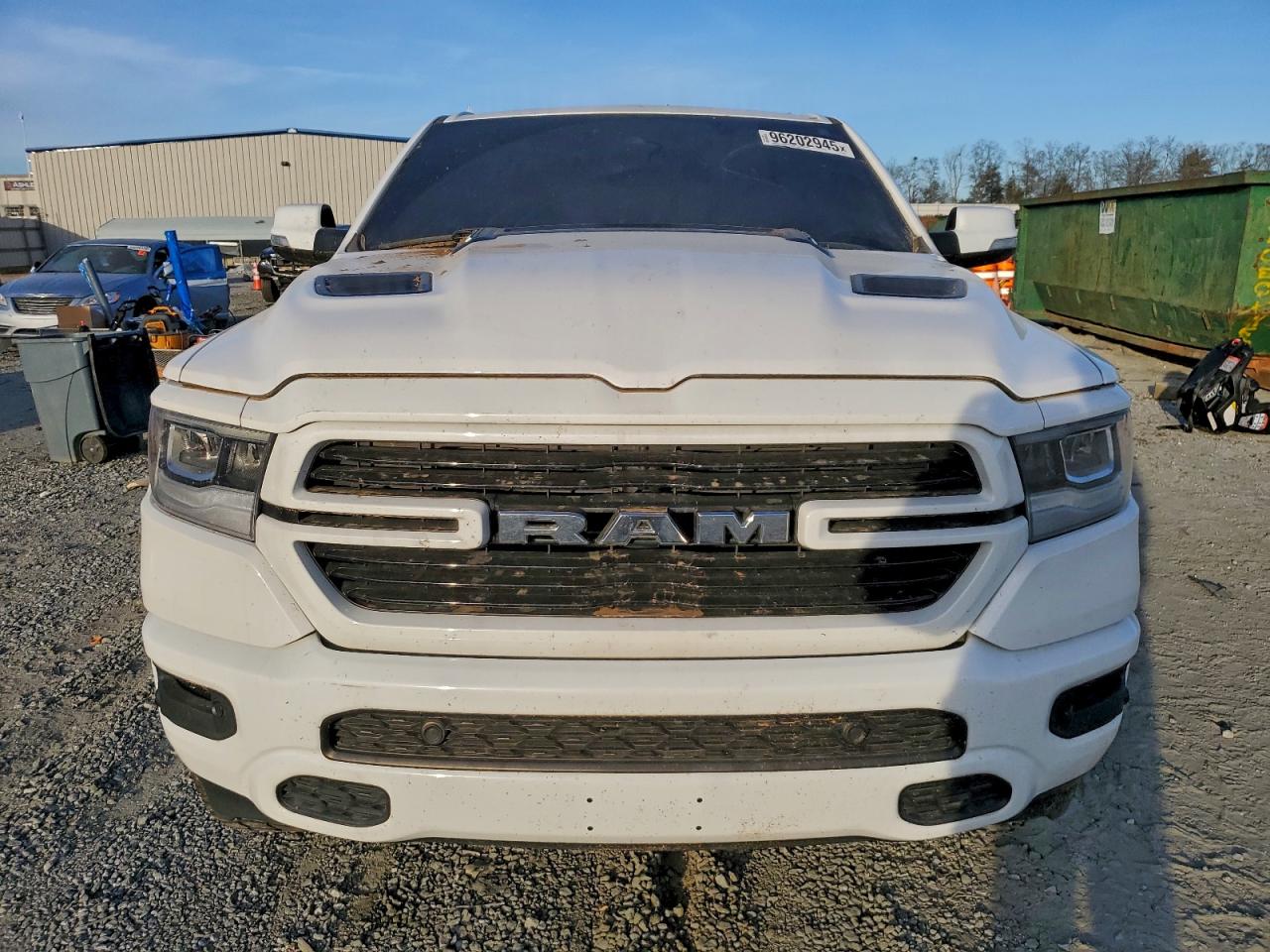 Ram 1500 Laramie Image 7