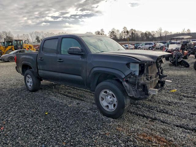 Toyota Tacoma Double Cab Image 4