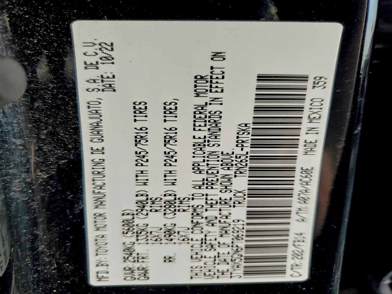 Toyota Tacoma Double Cab Image 13