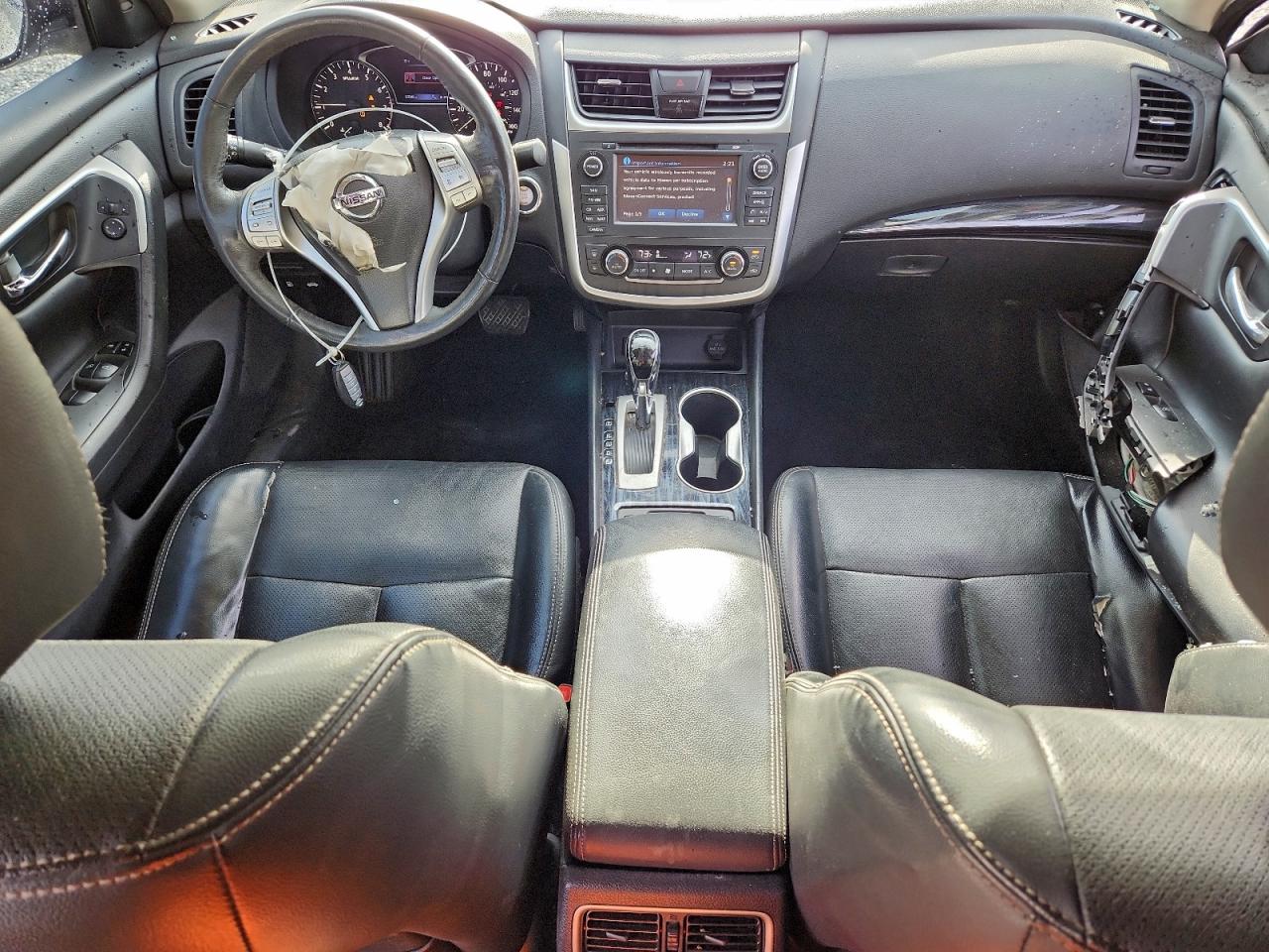Nissan Altima 2.5 Image 3