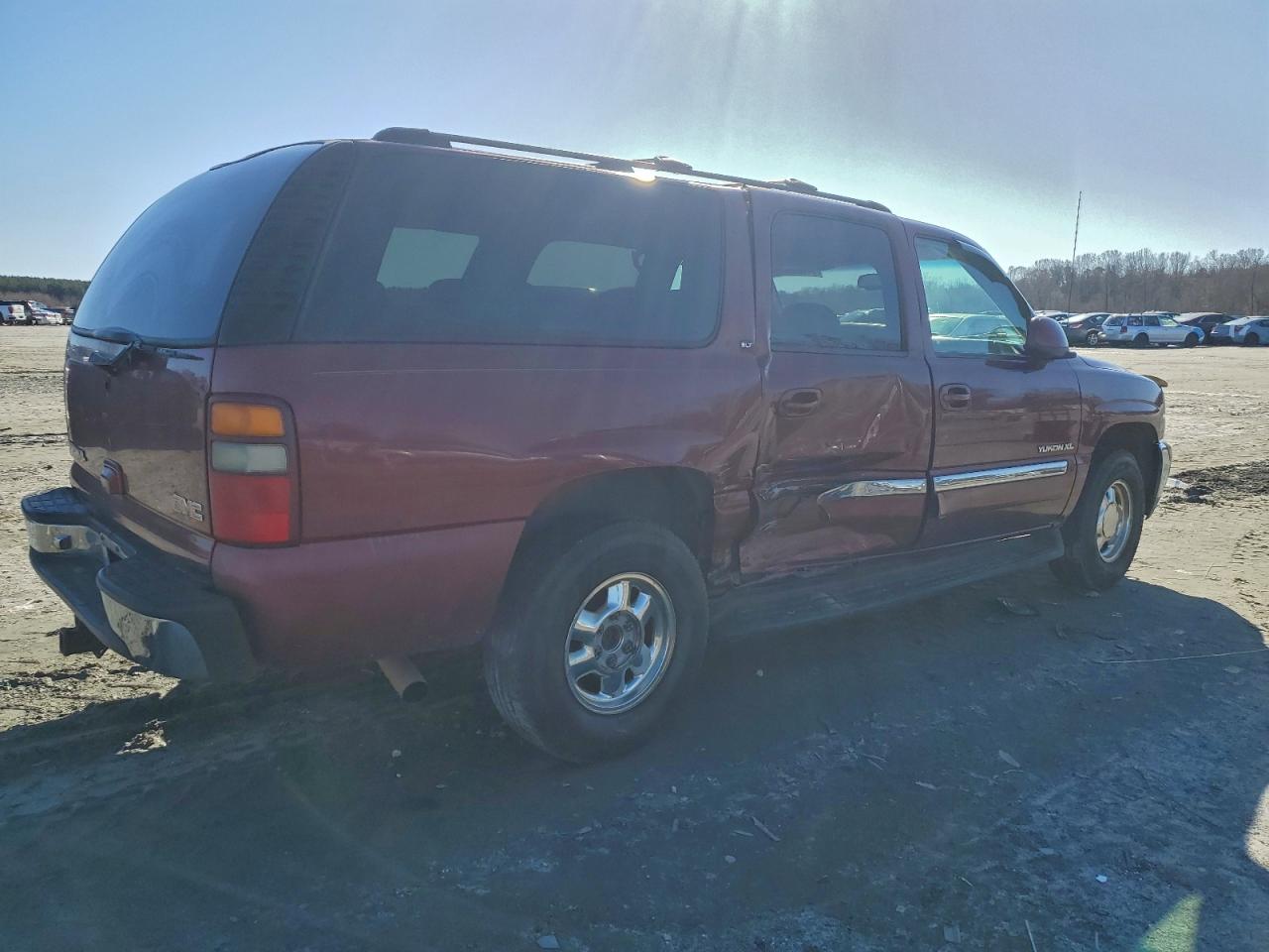 GMC Yukon K1500 Image 2