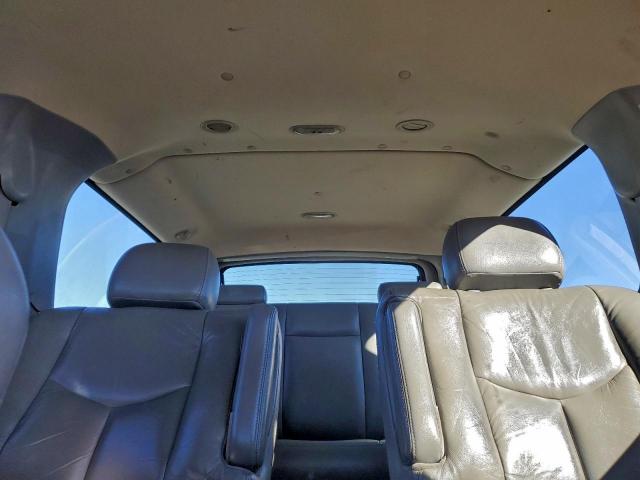 GMC Yukon K1500 Image 8