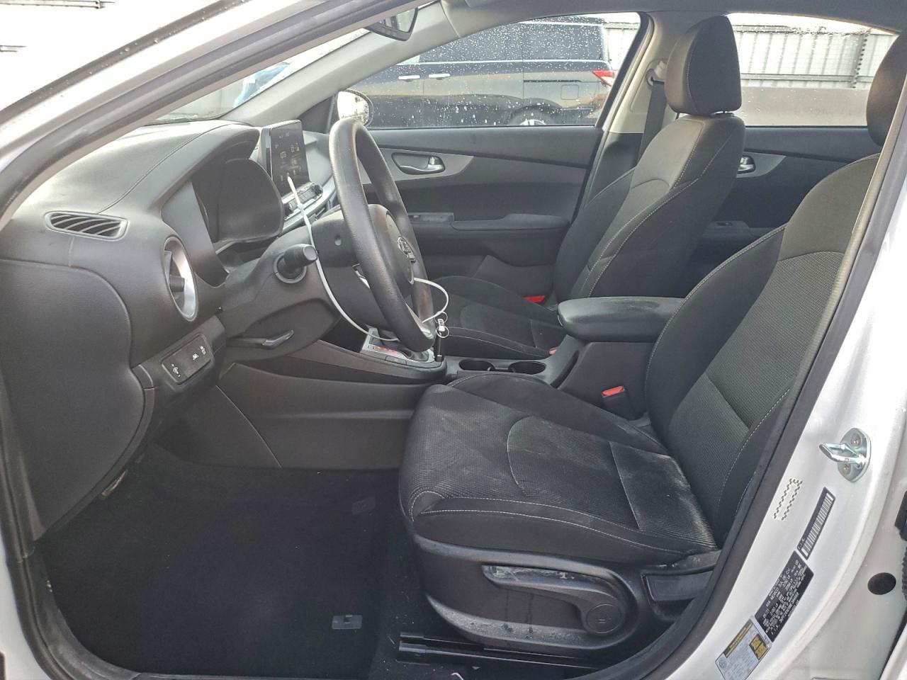 Kia Forte Fe Image 11