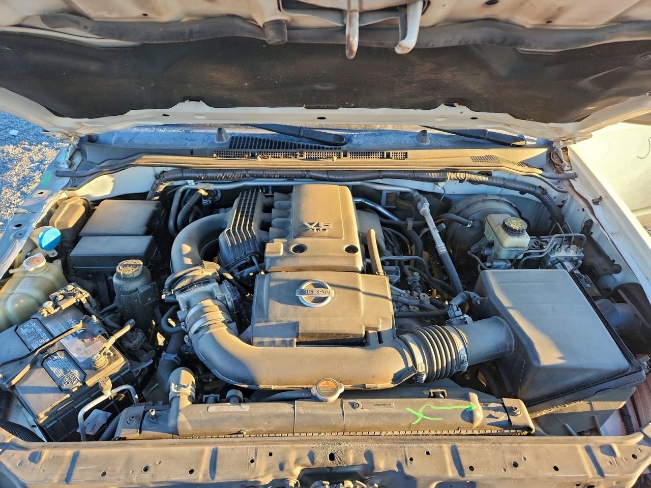 Nissan Frontier S Image 4