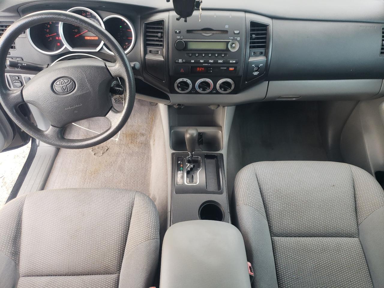 Toyota Tacoma Access Cab Image 5