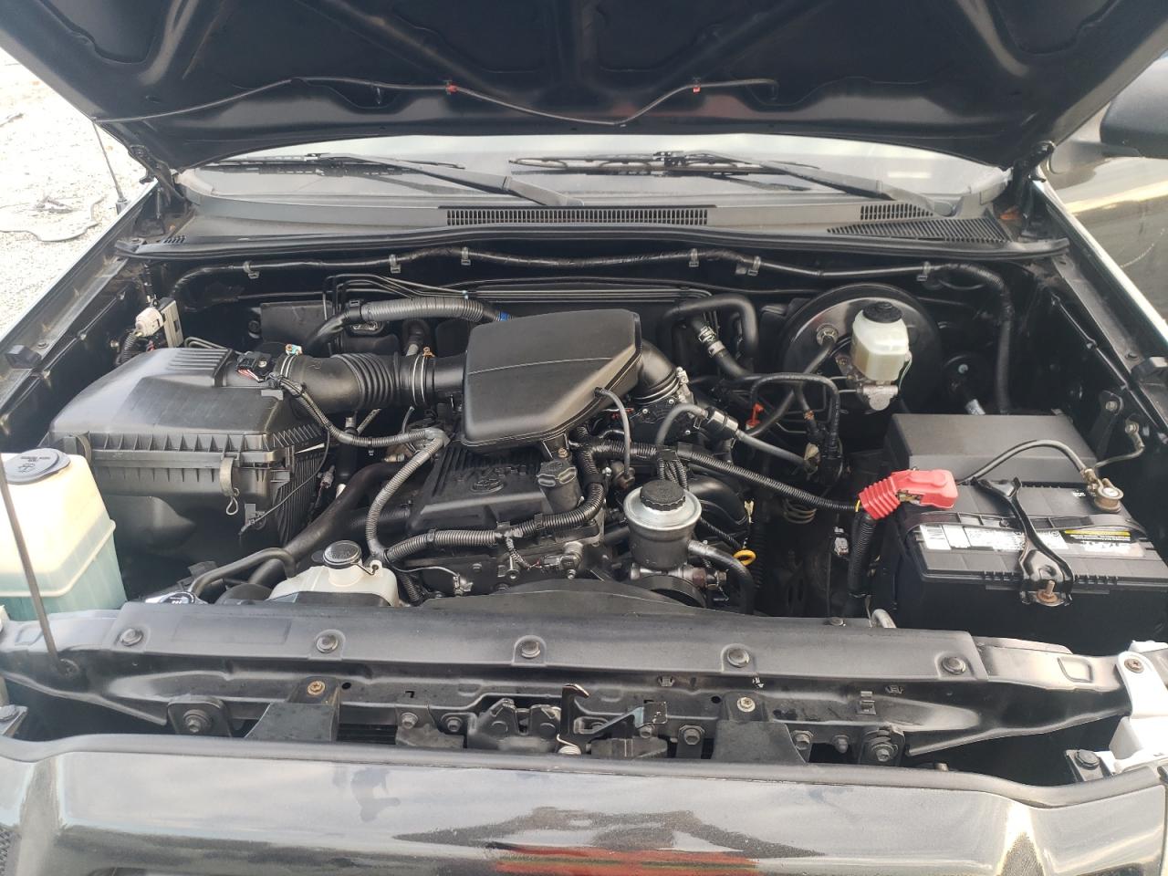 Toyota Tacoma Access Cab Image 9