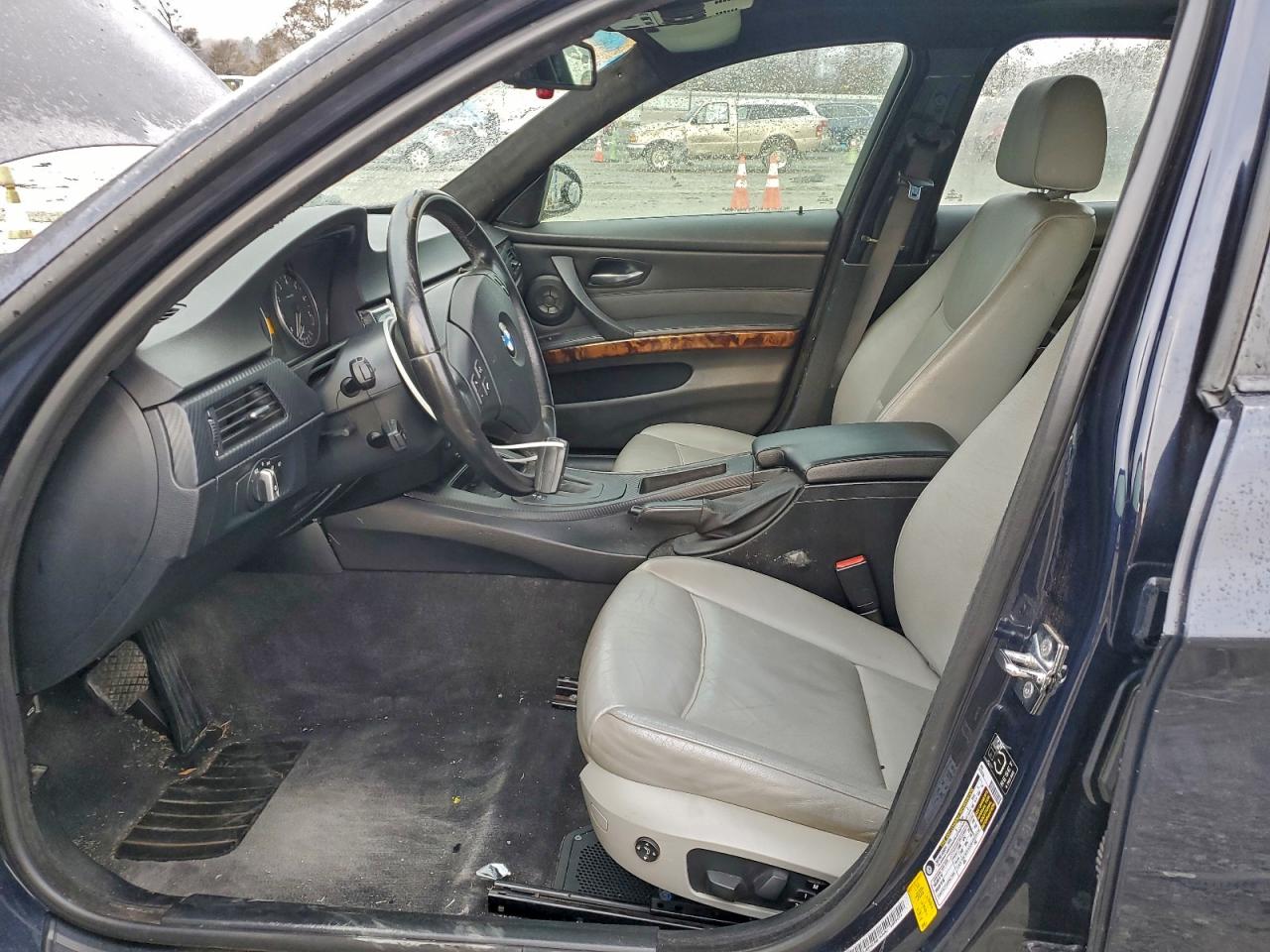 BMW 3 Series I Image 9