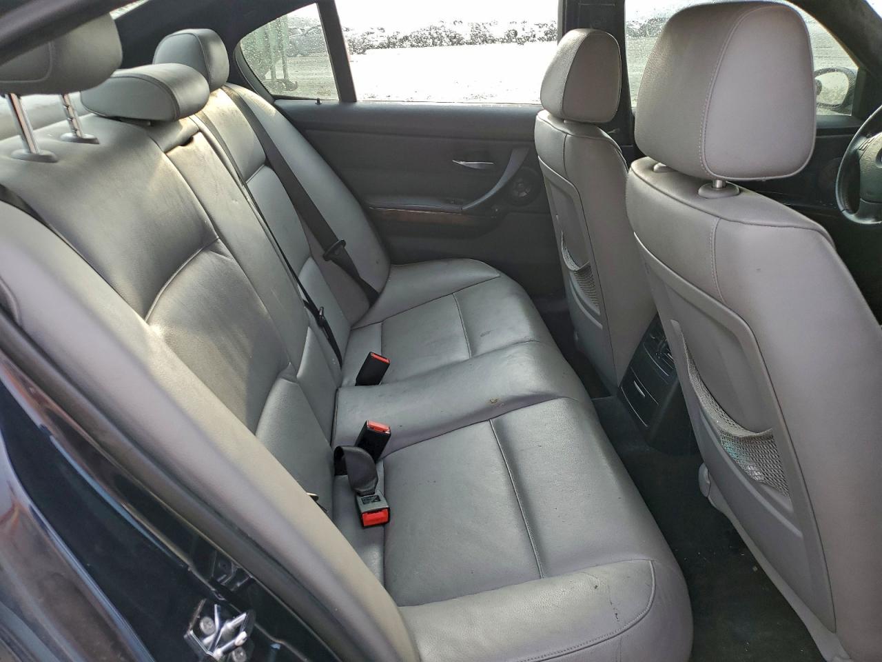 BMW 3 Series I Image 10