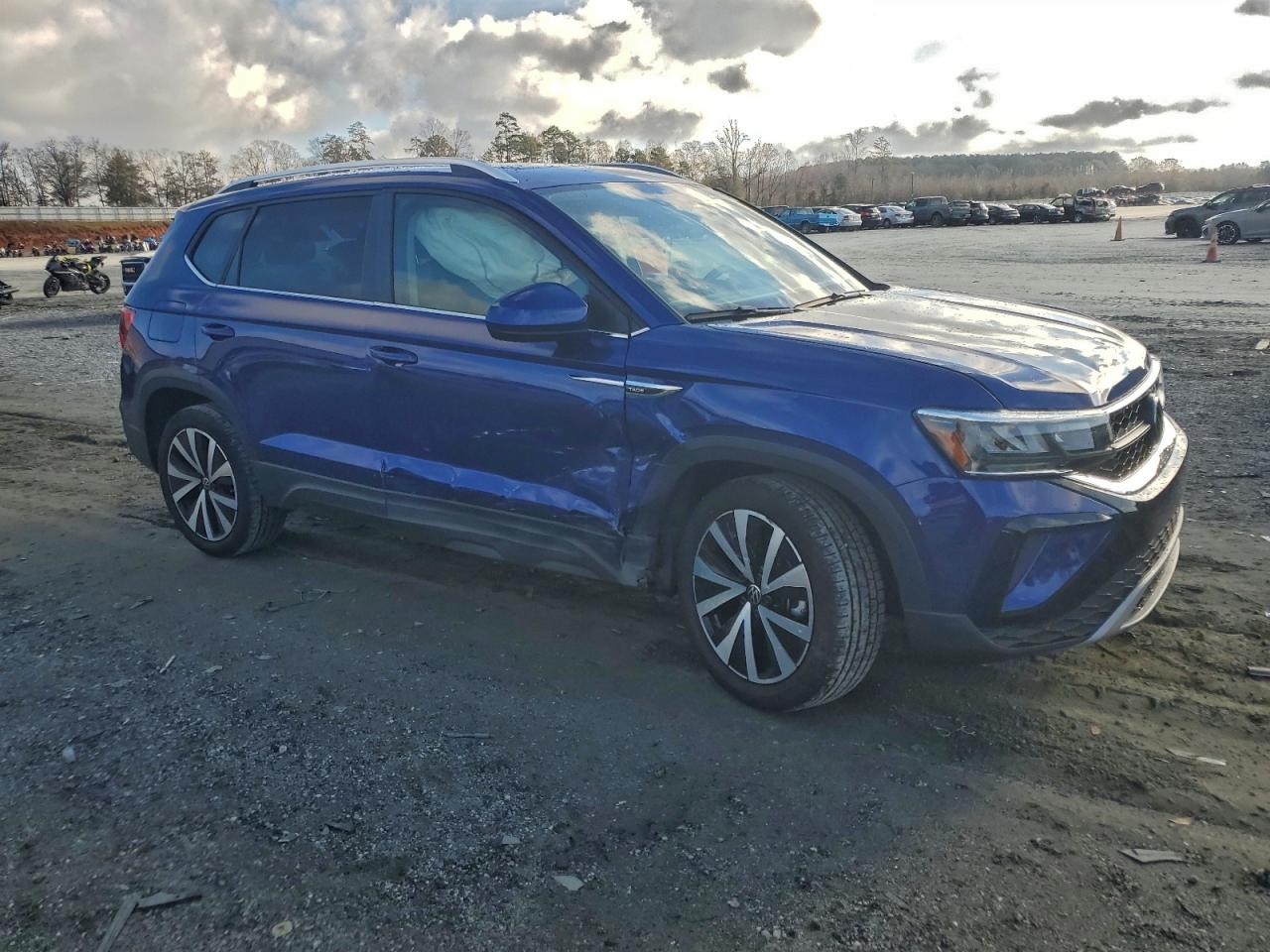 Volkswagen Taos Se Image 3