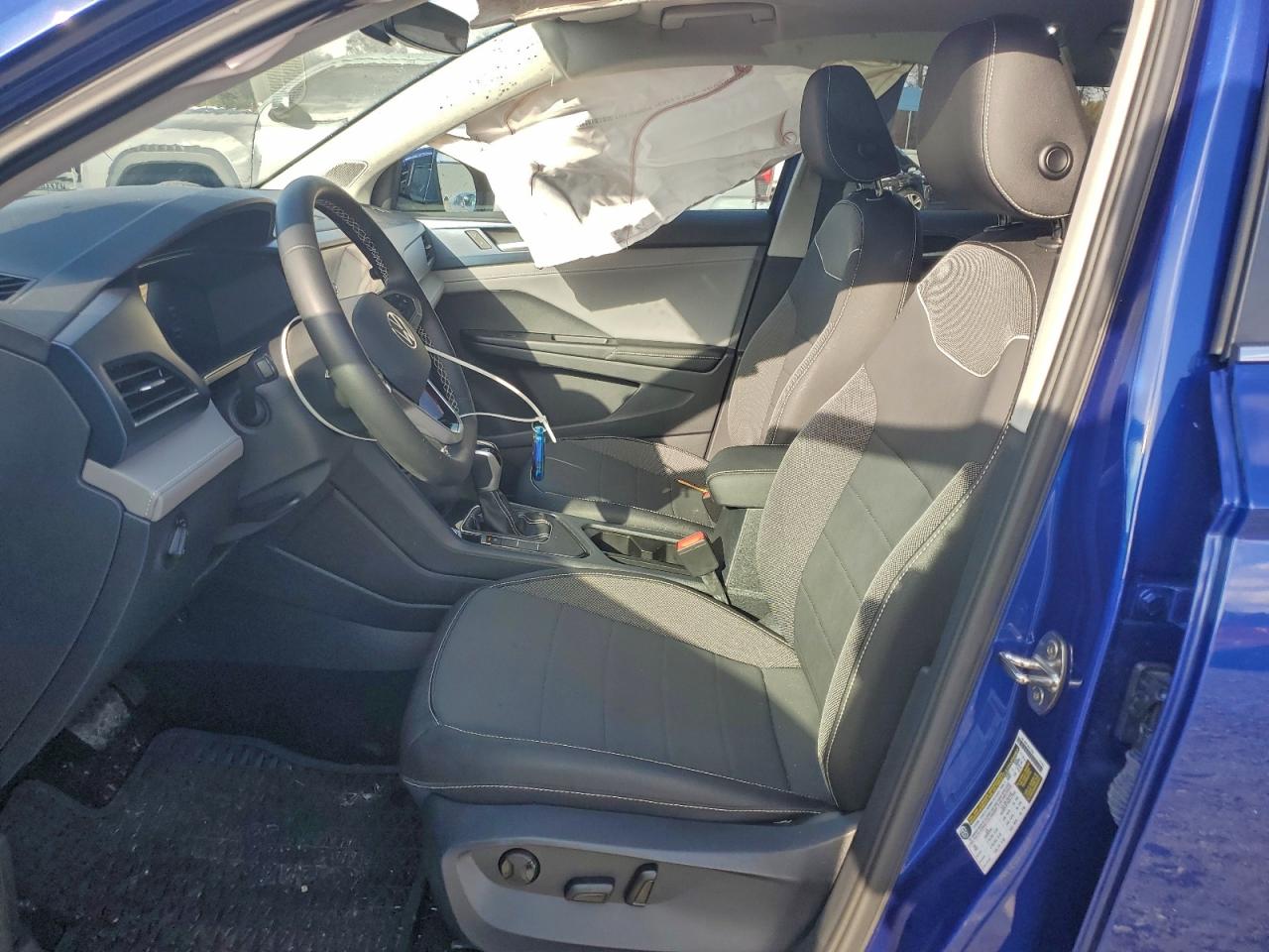 Volkswagen Taos Se Image 5