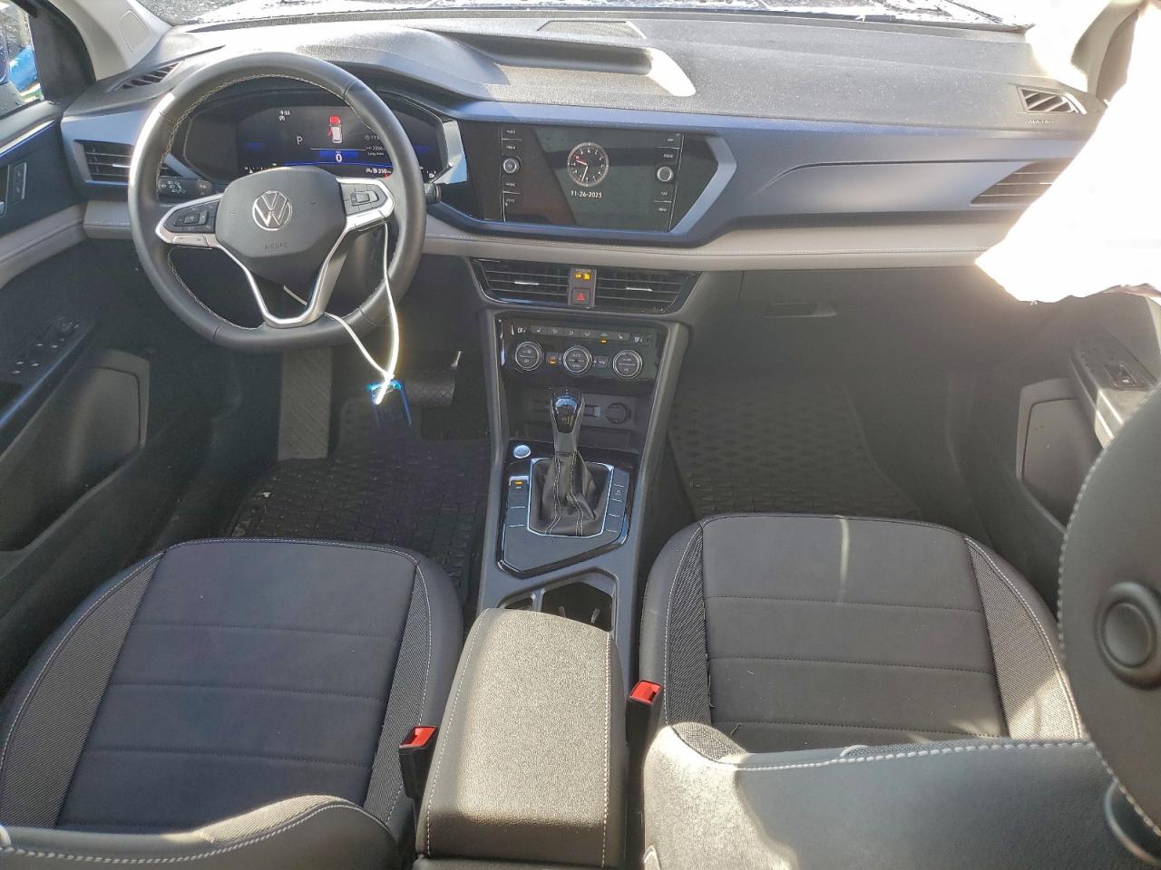 Volkswagen Taos Se Image 9