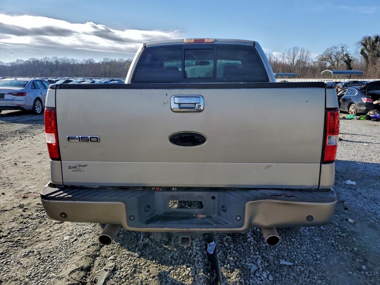 Ford F-150 Supercrew Image 6