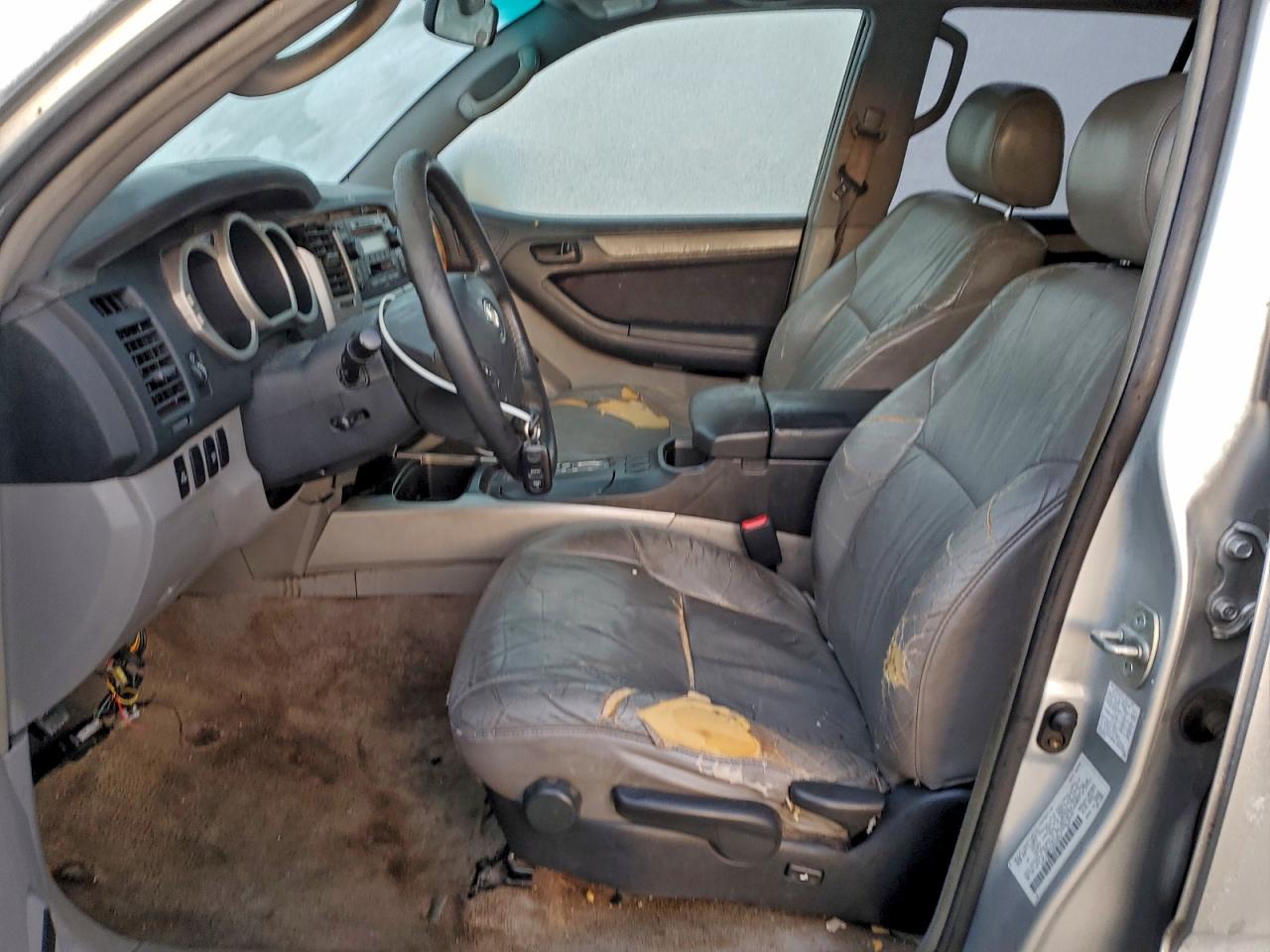 Toyota 4Runner Sr5 Image 4