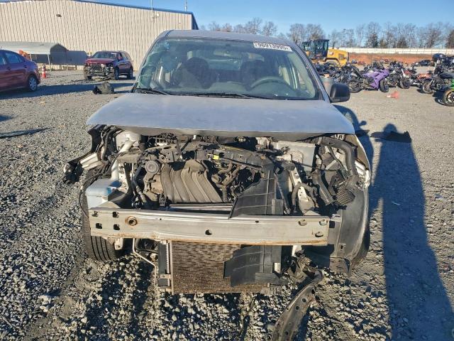 Nissan Versa S Image 3