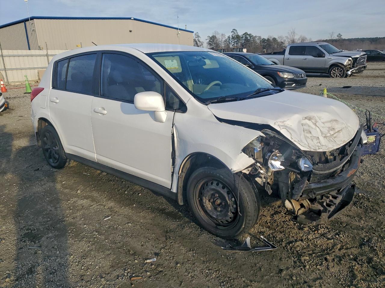 Nissan Versa S Image 4