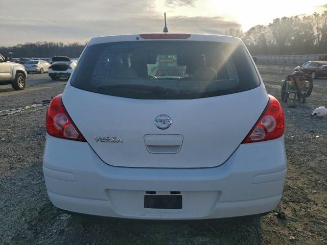 Nissan Versa S Image 5