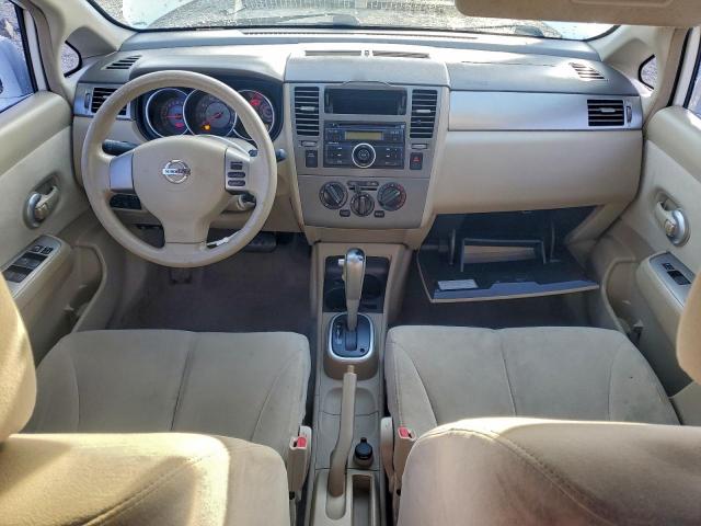 Nissan Versa S Image 7