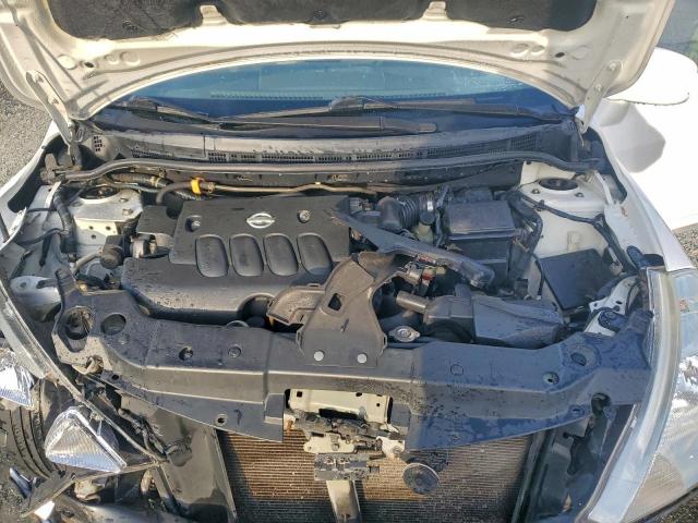 Nissan Versa S Image 9