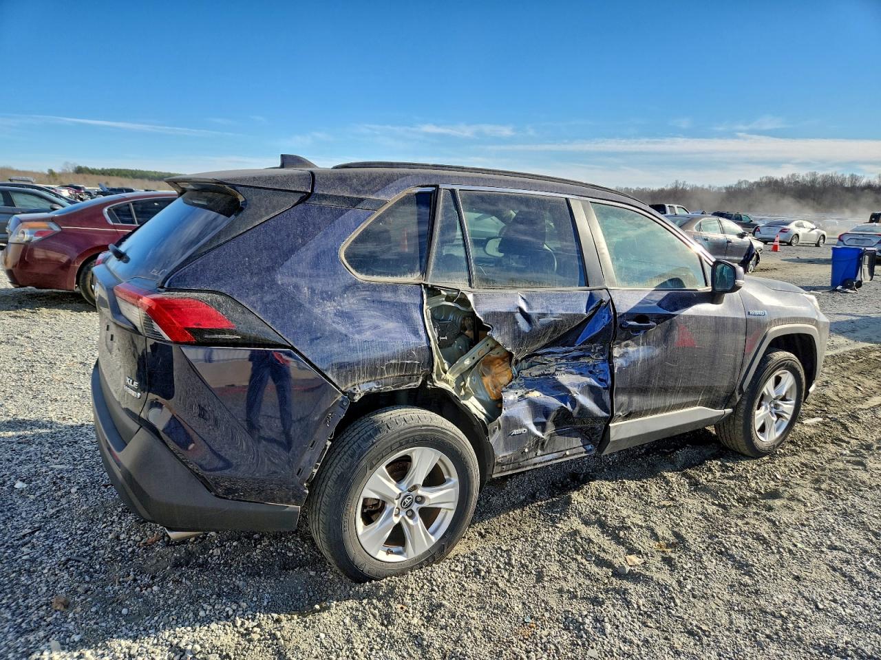 Toyota RAV4 Xle Image 5