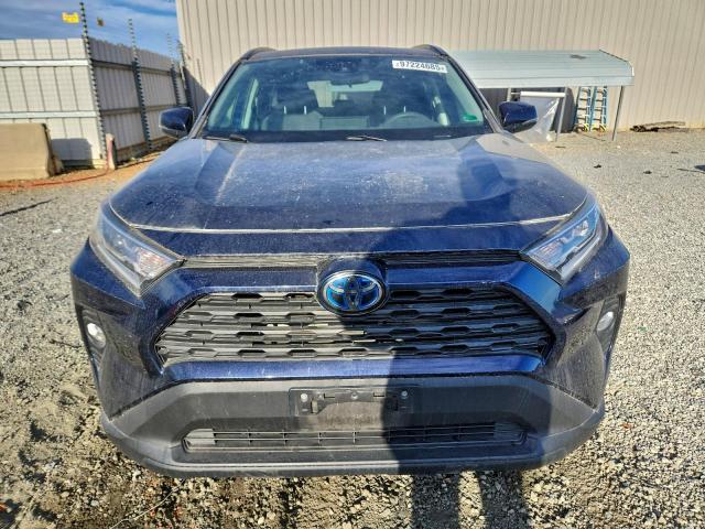 Toyota RAV4 Xle Image 4