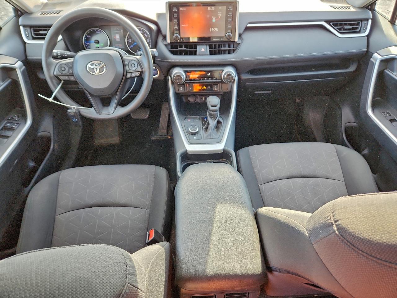 Toyota RAV4 Xle Image 9