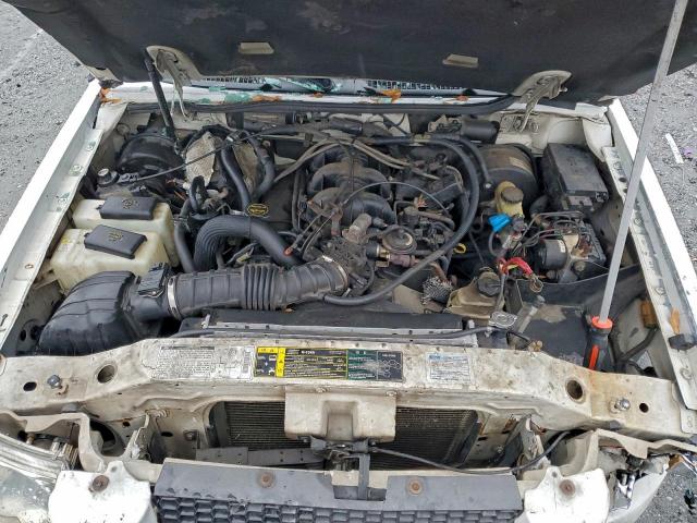 Ford Explorer Image 8