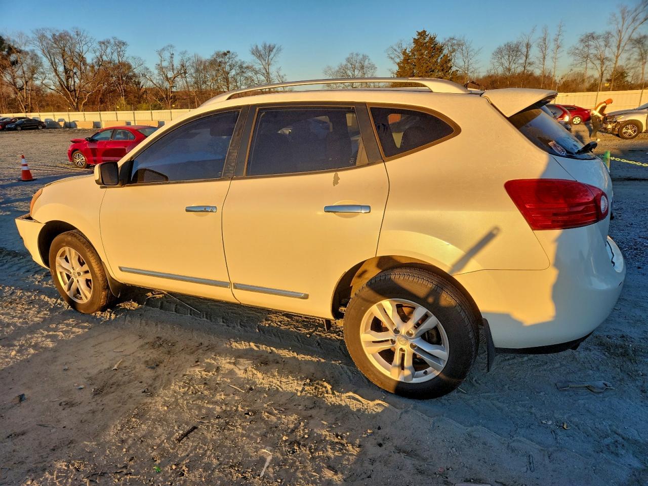 Nissan Rogue S Image 13